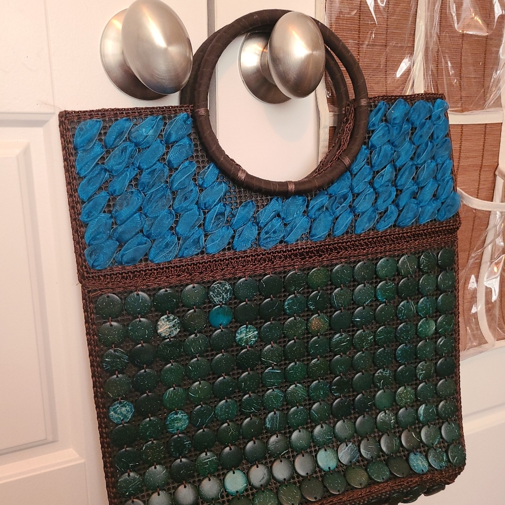 Handbag - Picture 4 of 10